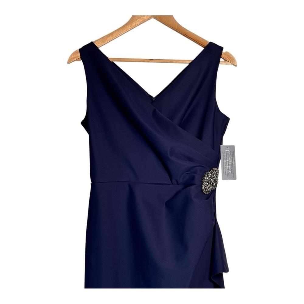 Alex Evenings Long Sleeveless Compression Sheath Gown In Navy Nwt — image 3 of 7